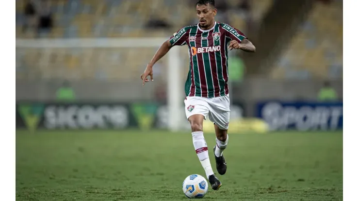 Lucca tem contrato com o Fluminense até abril de 2022
