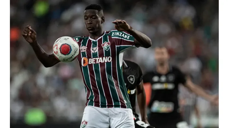 Luiz Henrique prefere ainda não pensar na Libertadores (Foto: Jorge Rodrigues/AGIF)
