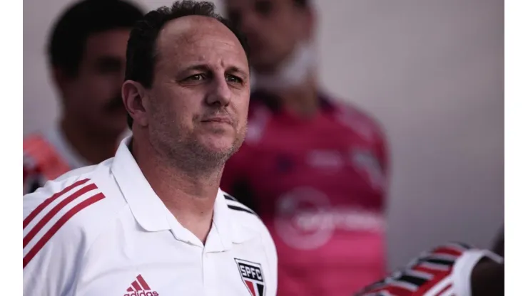 Rogério Ceni escala o São Paulo para o duelo contra o Água Santa pelo Campeonato Paulista (Foto: Ettore Chiereguini/AGIF)
