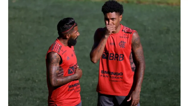 Vitinho e Rodinei são destaques do Flamengo neste início de temporada
