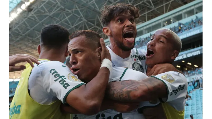 Gremio v Palmeiras - Brasileirao 2021
