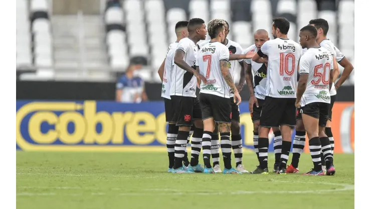 Vasco é eliminado pela Juazeirense da Copa do Brasil (Foto: Thiago Ribeiro/AGIF)
