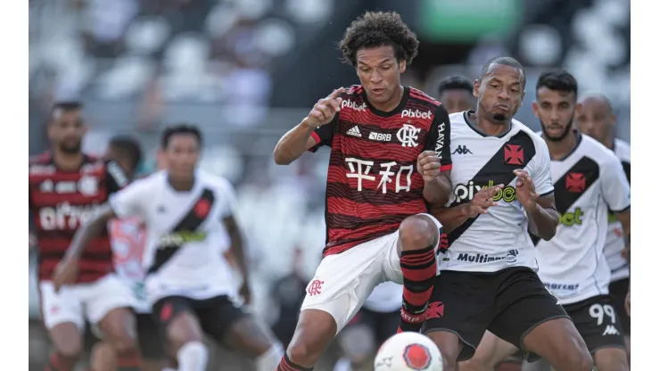 Flamengo e Vasco fazem uma das semifinais do Cariocão (Foto: Jorge Rodrigues/AGIF)
