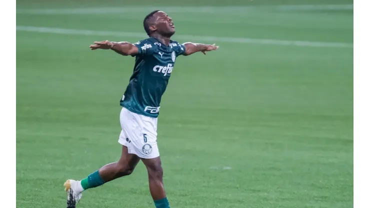 Patrick de Paula está a caminho para assinar com o Botafogo (Foto: Marcello Zambrana/AGIF)
