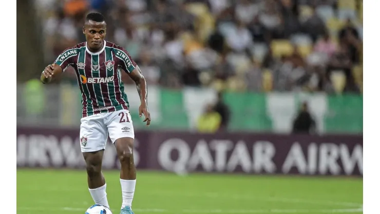 Arias é um dos grandes destaques do Fluminense (Foto: Thiago Ribeiro/AGIF)
