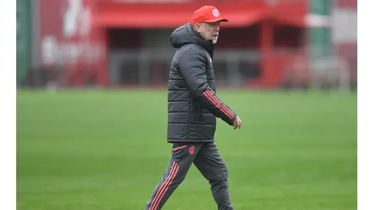 Treino desta quarta é cancelado no Internacional (Foto: Divulgação/Twitter)
