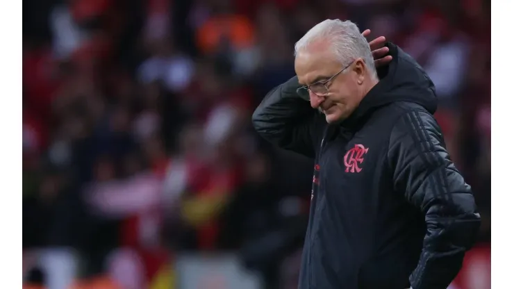 Dorival Jr critica atuação do Flamengo contra o Atlético-MG (Foto: Silvio Avila/Getty Images)
