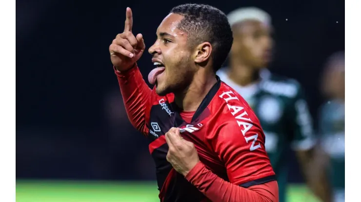 Vitor Roque, ex-atacante do Cruzeiro (Foto: Getty Images)
