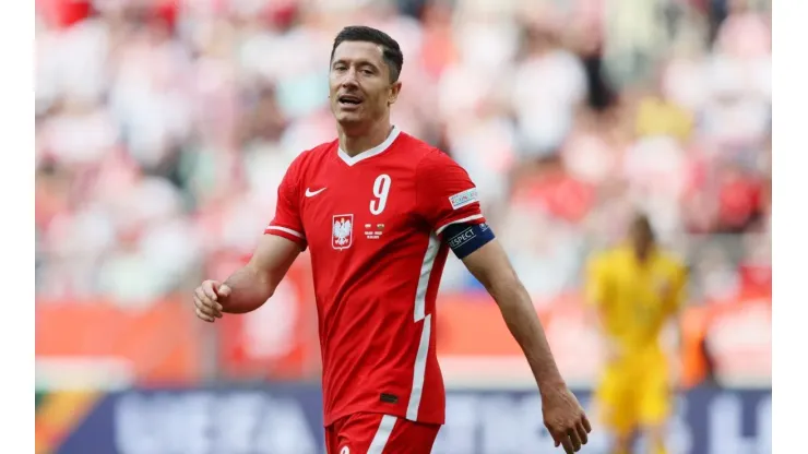 Robert Lewandowski pode ir para o Chelsea, da Inglaterra
