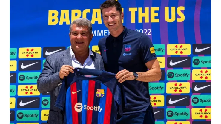 FC Barcelona Introduce Robert Lewandowski
