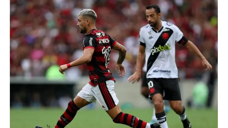 Vasco e Flamengo devem travar nova batalha na justiça por conta do Maracanã (Foto: Buda Mendes/Getty Images)
