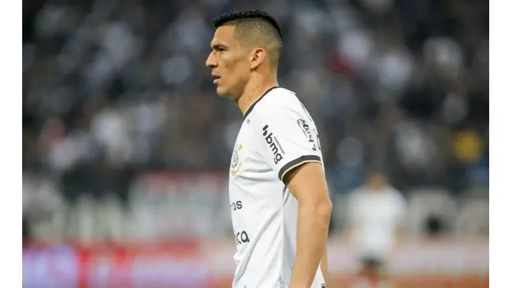 Balbuena chama torcida para duelo contra o Flamengo pela Libertadores (Foto: Rodrigo Coca / Ag. Corinthians)
