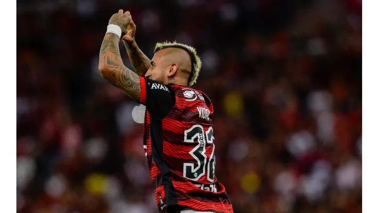 Vidal marca seu primeiro gol pelo Flamengo (Foto: Marcelo Cortes / Flamengo)
