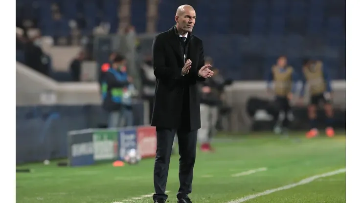 Zinedine Zidane e outros treinadores badalados estão desempregados
