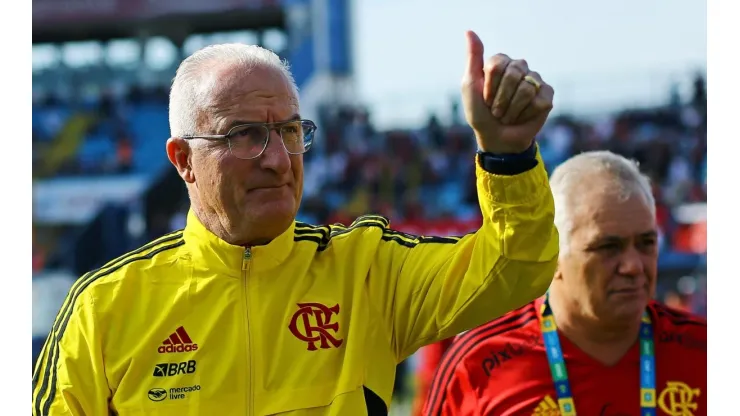 Dorival Júnior poderá contar com Rodrigo Caio a partir de setembro (Foto: Heuler Andrey/Getty Images)
