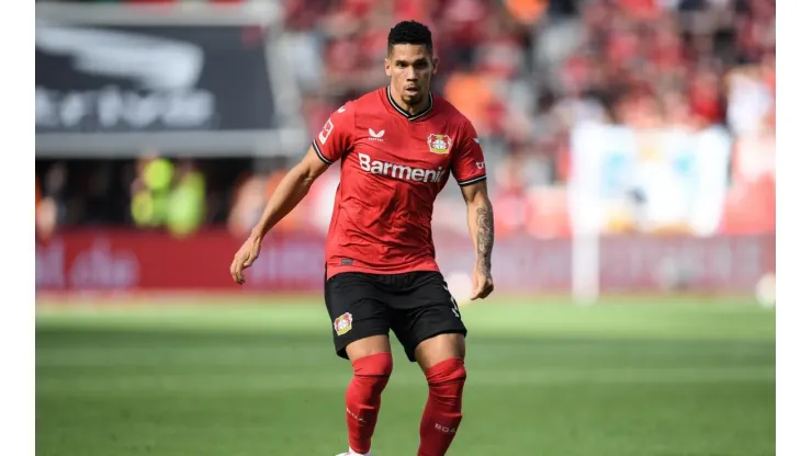 Paulinho se irrita com jornal alemão por conta de situação no Bayer Leverkusen (Foto: Frederic Scheidemann/Getty Images)
