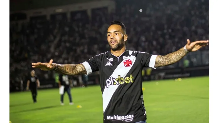 777 Partners não estaria disposta a renovar com Alex Teixeira para a próxima temporada (Foto: Daniel RAMALHO/VASCO)
