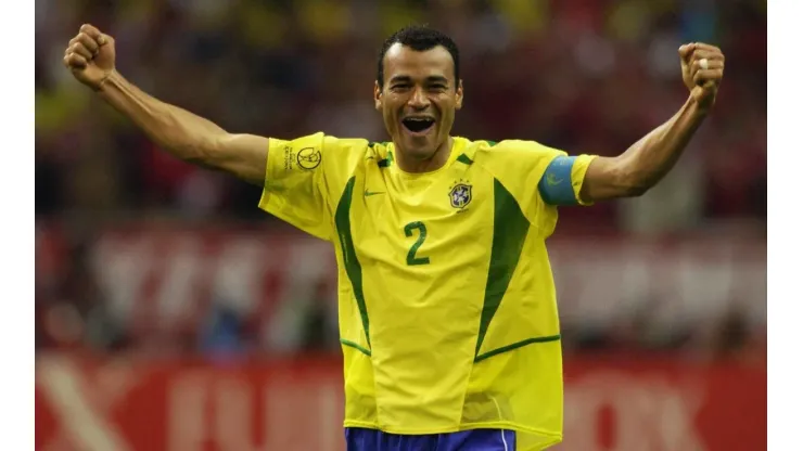 Cafu, em campo pela seleção brasileira (Foto: Getty Images)
