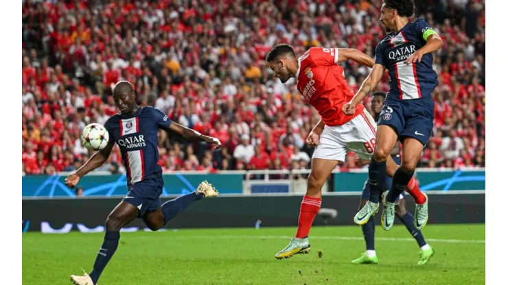 SL Benfica v Paris Saint-Germain: Group H - UEFA Champions League
