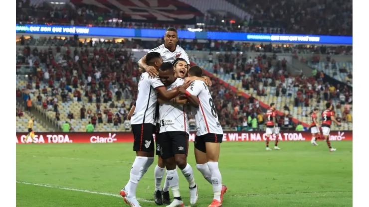 Flamengo v Athletico Paranaense - Copa Do Brasil 2021: Semi-Final
