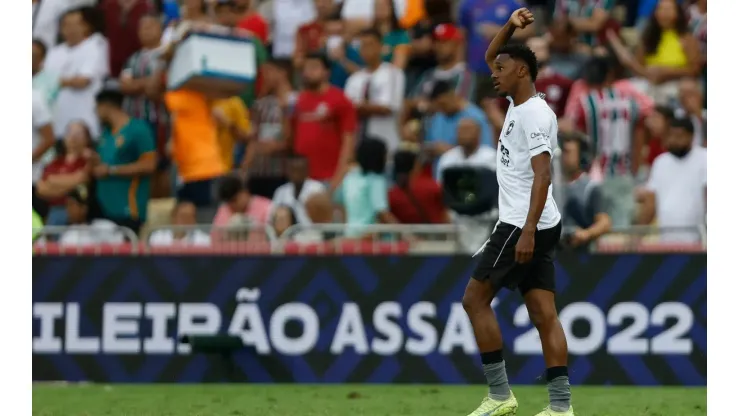 Botafogo planeja fazer de Jeffinho a maior venda do clube
