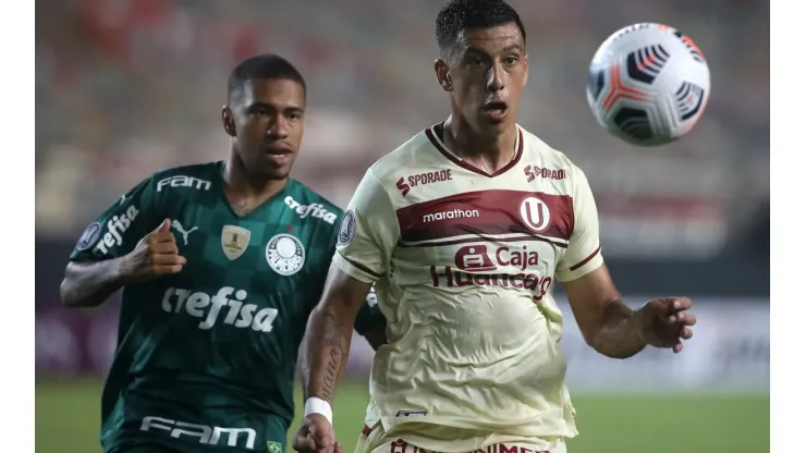 Universitario v Palmeiras - Copa CONMEBOL Libertadores 2021
