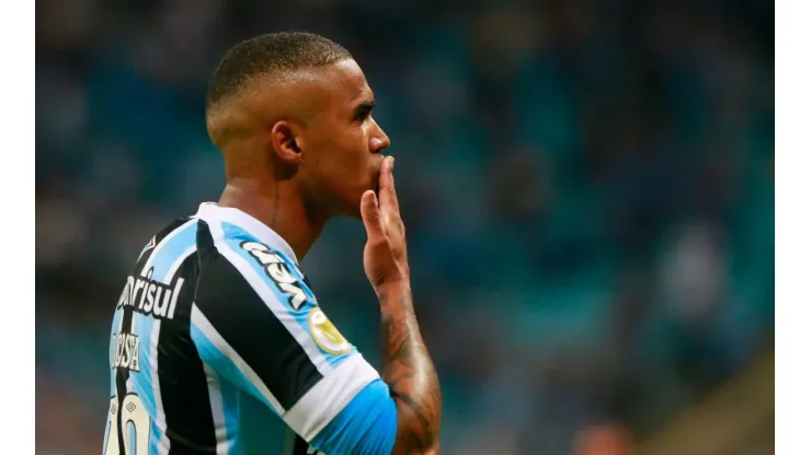 Gremio v Atletico Mineiro - Brasileirao 2021
