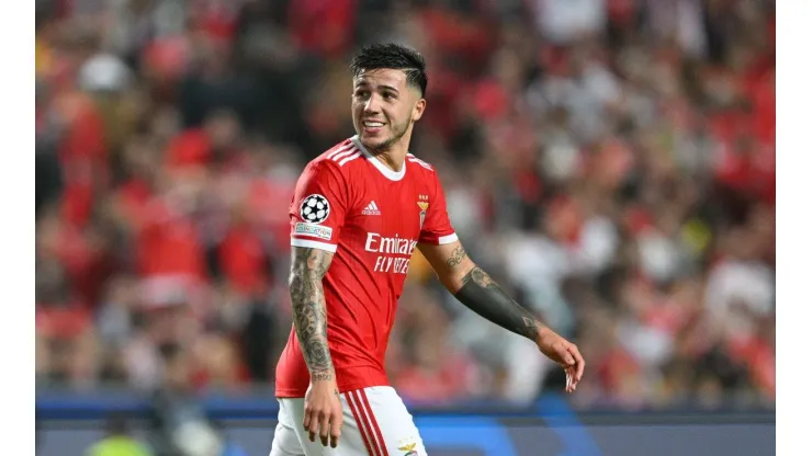 Enzo Fernandez fechou com o Chelsea, e treinador do Benfica não gostou da saída do argentino
