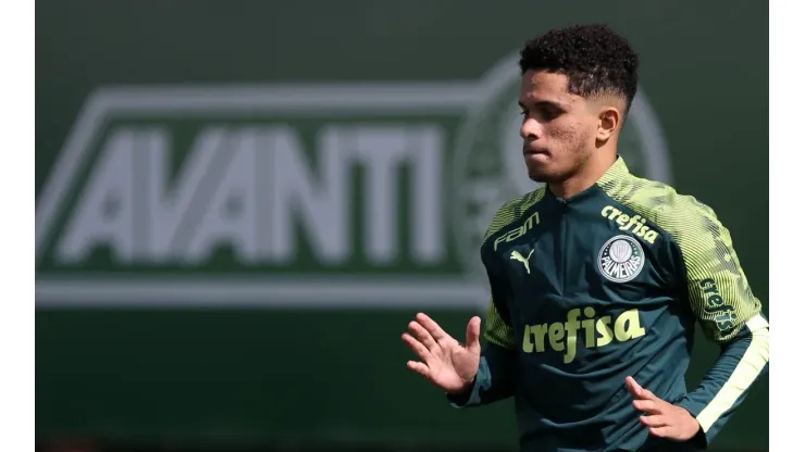 "Mais uma oferta..." Palmeiras recebe proposta de clube europeu por Gabriel Silva
