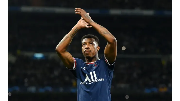 Após derrota, Kimpembe desabafa com torcida do PSG
