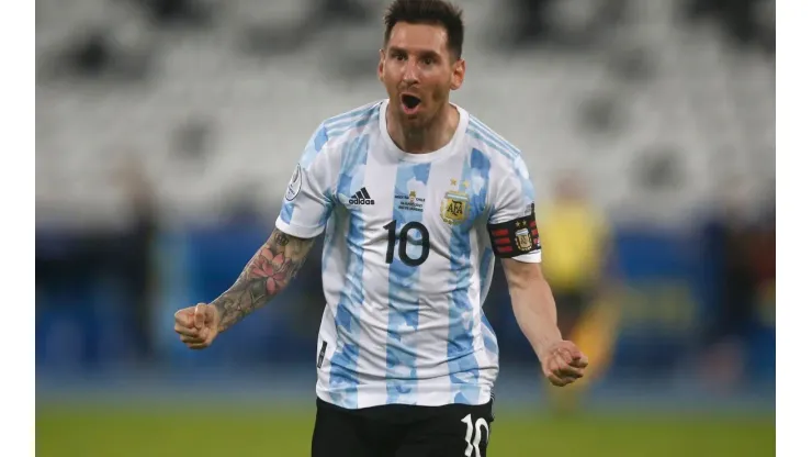 Scaloni revela se pode contar com Messi na próxima Copa
