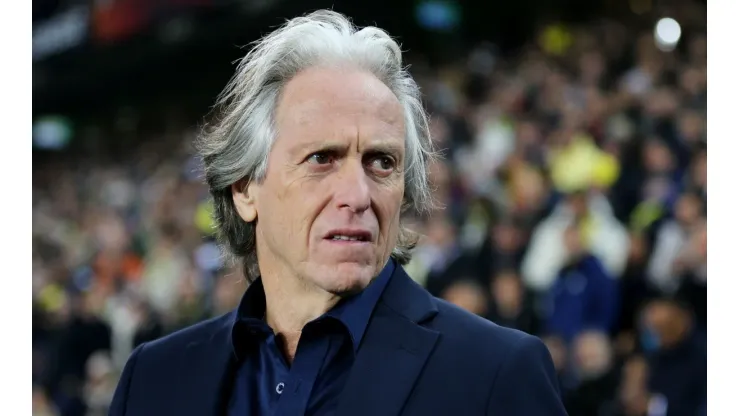 Reviravolta! Fenerbahçe toma nova atitude com Jorge Jesus
