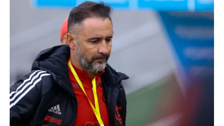 Vítor Pereira foi vice-campeão mais uma vez com o Flamengo
