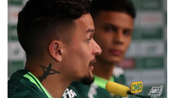 Palmeiras: Artur surpreende e revela proposta do exterior
