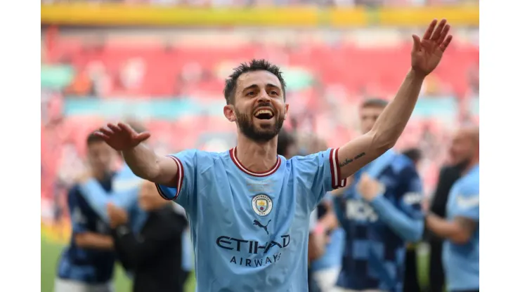 LONDON, ENGLAND - JUNE 03: Bernardo Silva of Manchester City celebrates at the end of the Emirates FA Cup Final between Manchester City and Manchester United at Wembley Stadium on June 03, 2023 in London, England. (Photo by Mike Hewitt/Getty Images)
