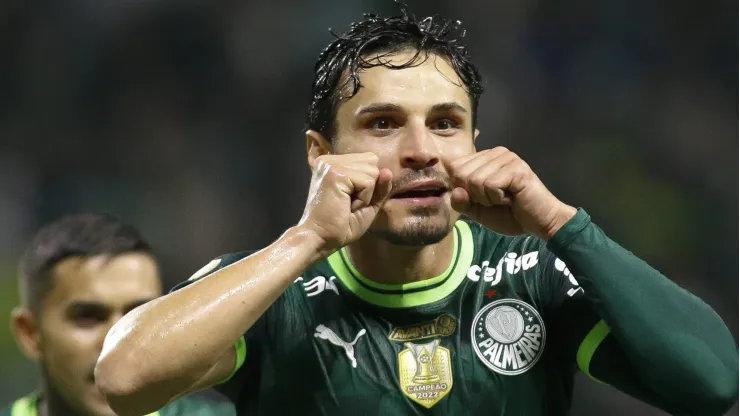 Raphael Veiga jogador do Palmeiras. (Photo by Miguel Schincariol/Getty Images)
