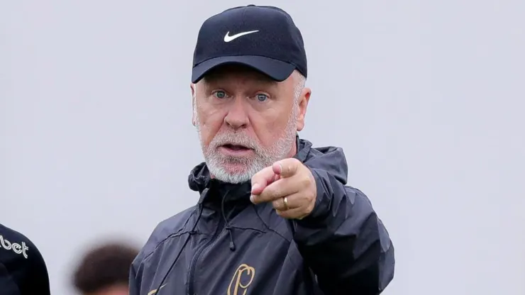 Mano Menezes: técnico mandou indireta para rival da Série A (Foto: Rodrigo Coca/Agência Corinthians/Divulgação) 
