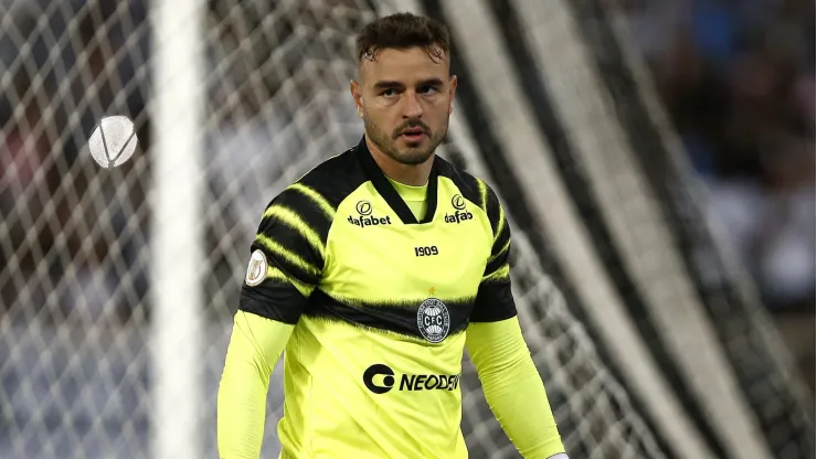 Torcida do Coritiba quer novo goleiro (Photo by Wagner Meier/Getty Images)
