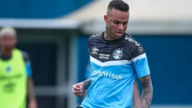 O Grêmio irá fazer uma proposta a Luan (Foto: Lucas Uebel/Grêmio/Divulgação)
