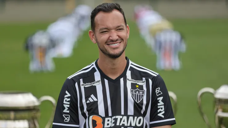 Réver: zagueiro confirmou futuro no Galo (Foto: Pedro Souza / Atlético / Divulgação)
