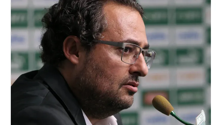 Alexandre Mattos pode deixar o Athletico PR. Foto: Cesar Greco | Palmeiras | Flickr 
