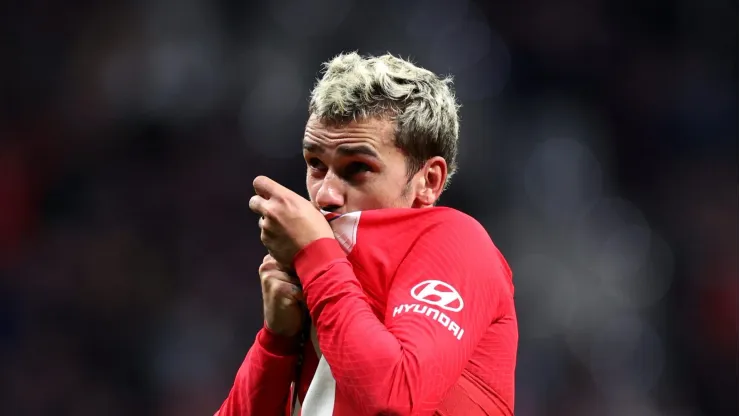 Já decidiu seu futuro! Antoine Griezmann pega todos de surpresa e já sabe onde vai jogar em 2024 (Photo by Florencia Tan Jun/Getty Images)
