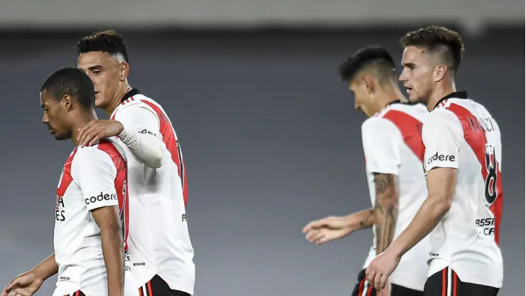 Meia do River é alvo do Vasco. (Photo by Marcelo Endelli/Getty Images)
