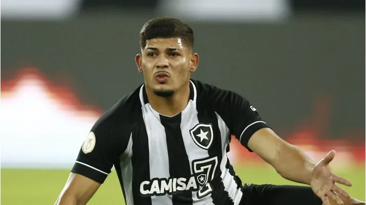 Fora dos planos do São Paulo, Erison vai deixar o Botafogo e encaminha acerto com nova equipe. (Photo by Wagner Meier/Getty Images)
