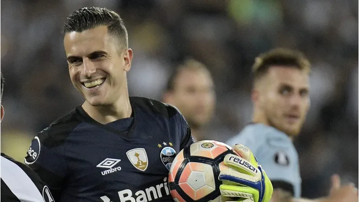 Marcelo Grohe negocia com rival do Grêmio. (Photo by Alexandre Loureiro/Getty Images)
