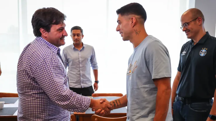 Ex-VP revelou bastidores da contratação de Suárez pelo Grêmio (Foto: Lucas Uebel/Grêmio/Divulgação)
