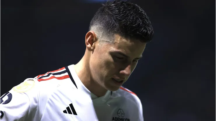 SP - SAO PAULO - 25/10/2023 - BRASILEIRO A 2023, PALMEIRAS X SAO PAULO - James Rodriguez jogador do Sao Paulo durante partida contra o Palmeiras no estadio Arena Allianz Parque pelo campeonato Brasileiro A 2023. Foto: Marcello Zambrana/AGIF
