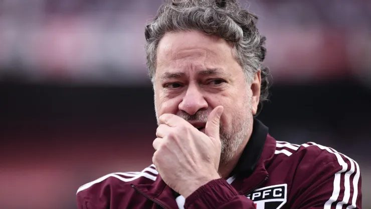 Julio Casares presidente do Sao Paulo durante partida contra o Corinthians no estadio Morumbi pelo campeonato Brasileiro A 2022. Foto: Ettore Chiereguini/AGIF
