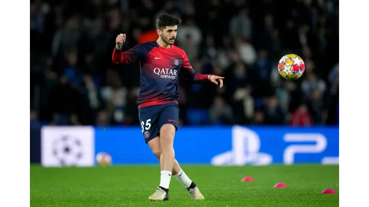 SAN SEBASTIAN, SPAIN - MARCH 05: Lucas Beraldo of Paris Saint-Germain warms up prior to the UEFA Champions League 2023/24 round of 16 second leg match between Real Sociedad and Paris Saint-Germain at Reale Arena on March 05, 2024 in San Sebastian, Spain. (Photo by Alex Caparros/Getty Images)
