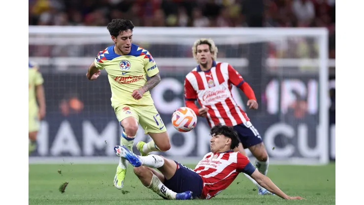 Chivas e América fazem clássico em momentos distintos da temporada mexicana. América leva vantagem pela experiência e entrosamento do elenco (Foto: Simon Barber/Getty Images)
